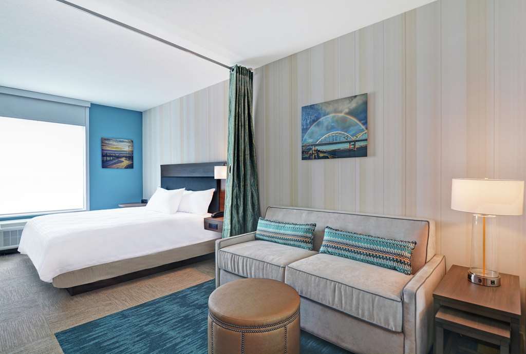 Home2 By Hilton Quad Cities Hotel 3*
